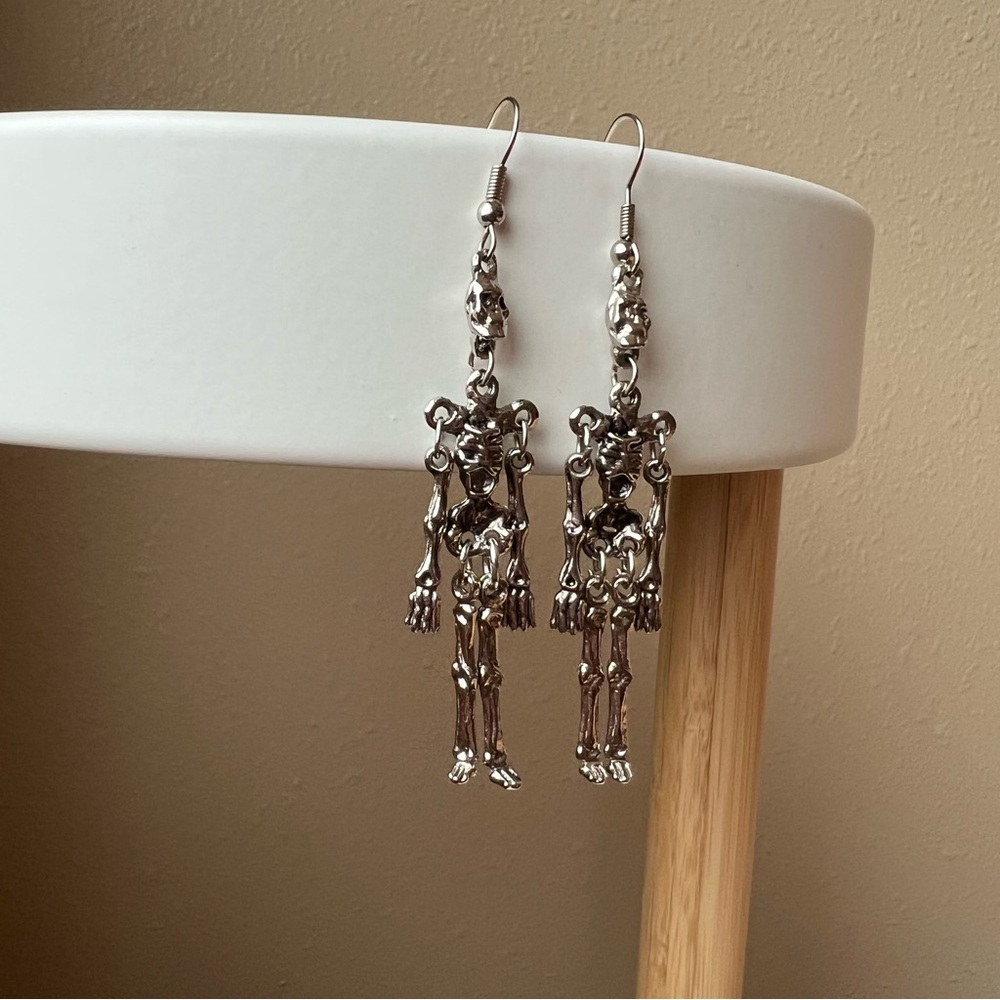 Skeleton Halloween Dangle Earrings Silver Tone Mo… - image 3